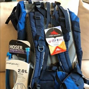 Hiking backpack with hydration system